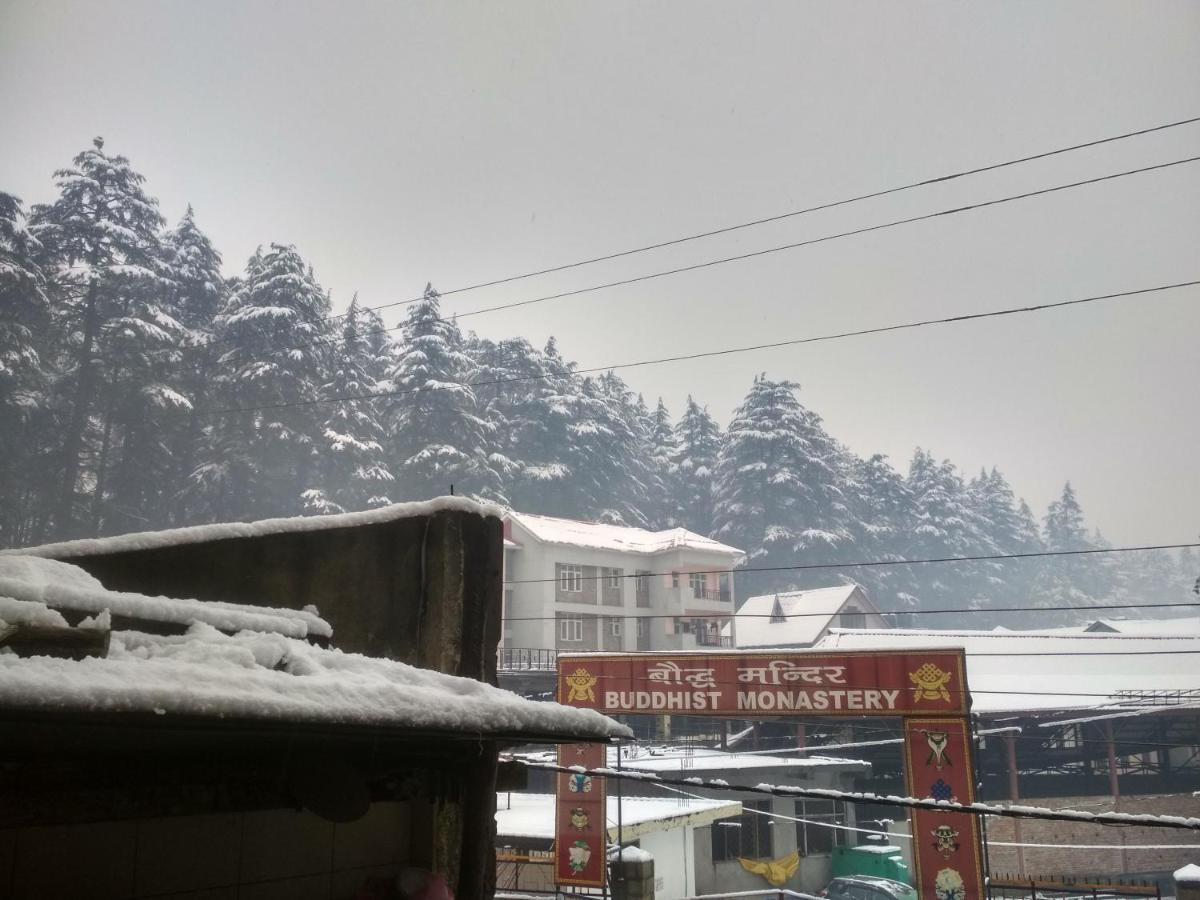 Hotel Snow Mountain Mall Road Manali  Exterior photo